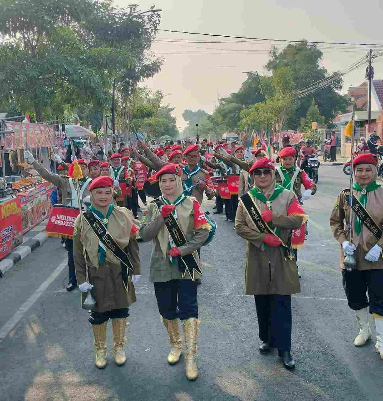 Drumband Taruna Baskara Meriahkan Pawai Tunas Athfal PD IGABA Bojonegoro
